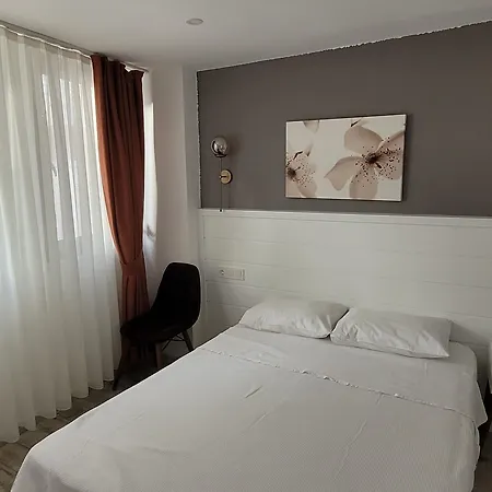 Tenes Hotel
