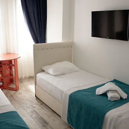 Tenes Hotell